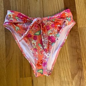 VS highwaisted floral bikini bottoms. NWOT